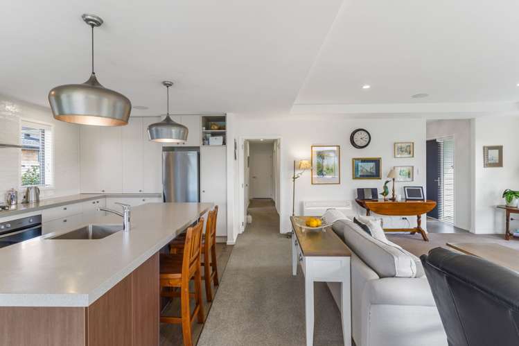 35 Oaks Drive Lincoln_7