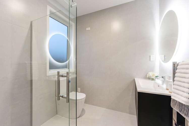 40 Tipu Crescent Milldale_21