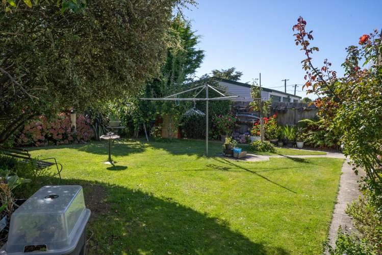 18 Compton Street Woolston_19