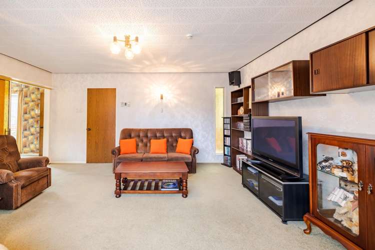 18 Bouverie Street North East Valley_9