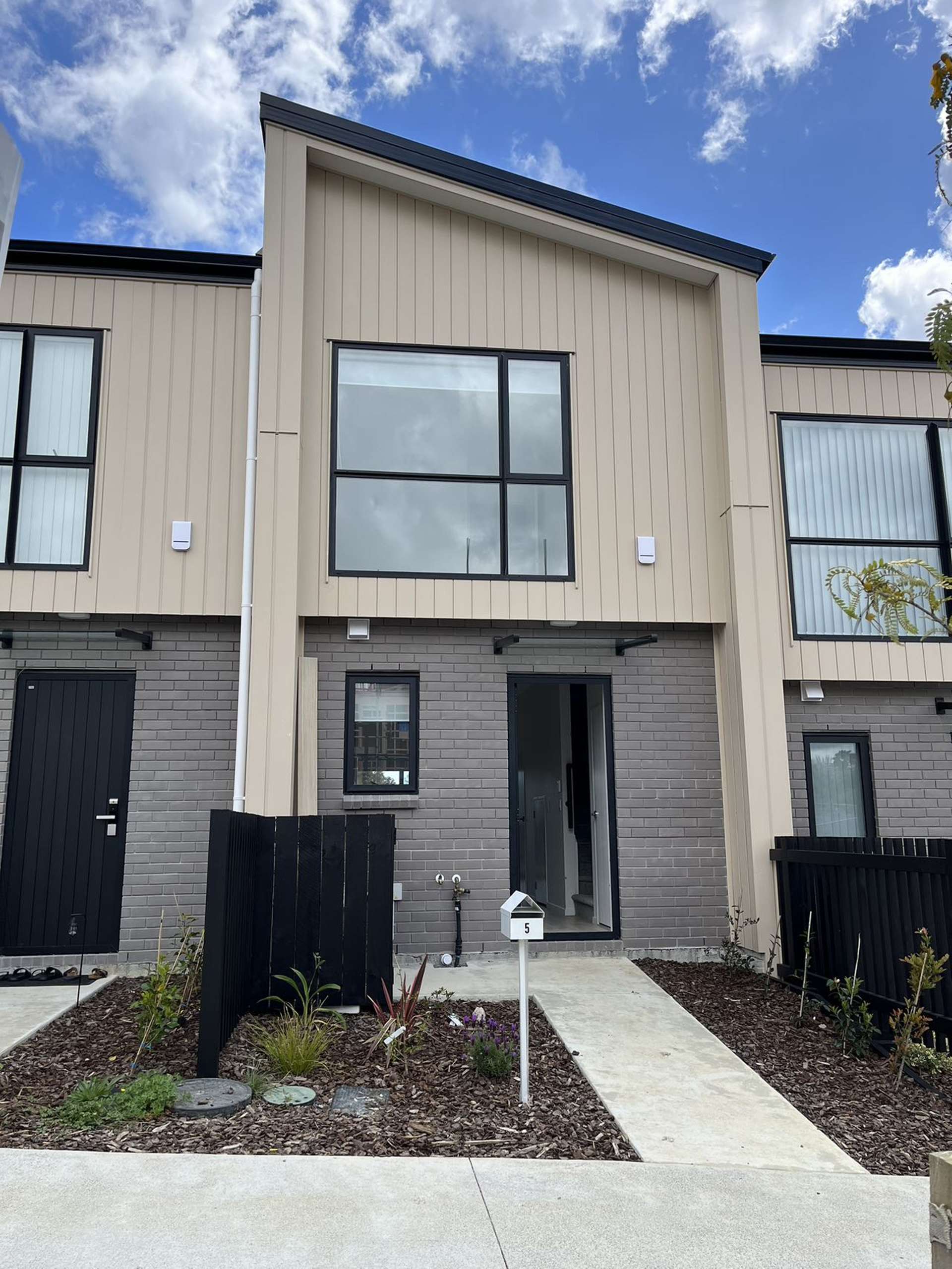 5 Rana Road Flat Bush_0