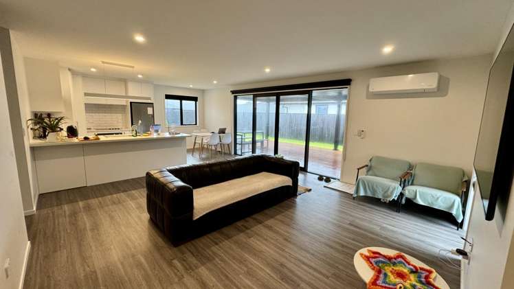 168 Coulson Road 10446_3