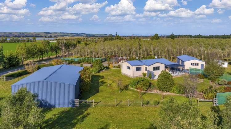 327 Georges Road_2