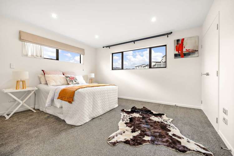 6 Tims Crescent Flat Bush_11