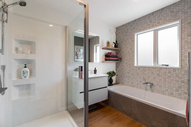 5 Mount Iron Drive Wanaka_7