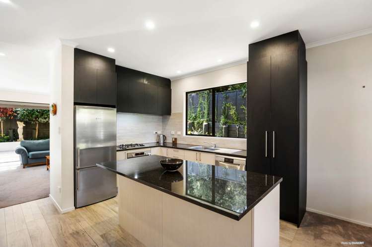 42 Greenbough Lane_4