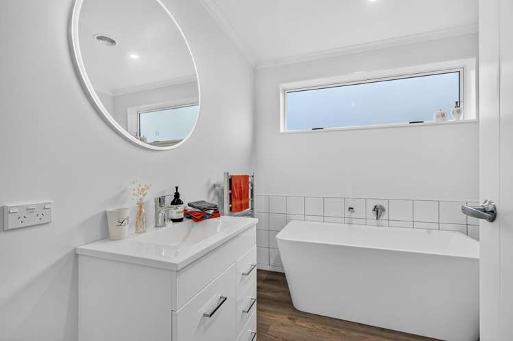 4 Pinedale Crescent Riversdale_16