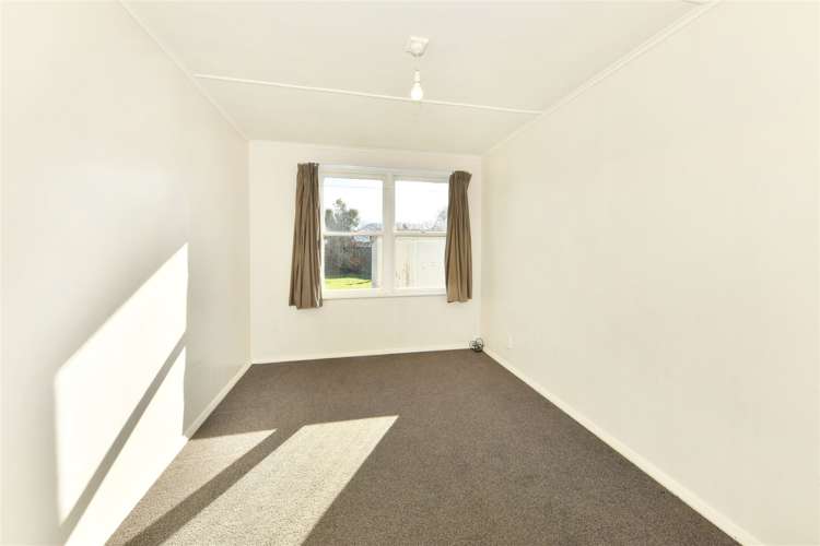 9 Attlee Crescent Bryndwr_6