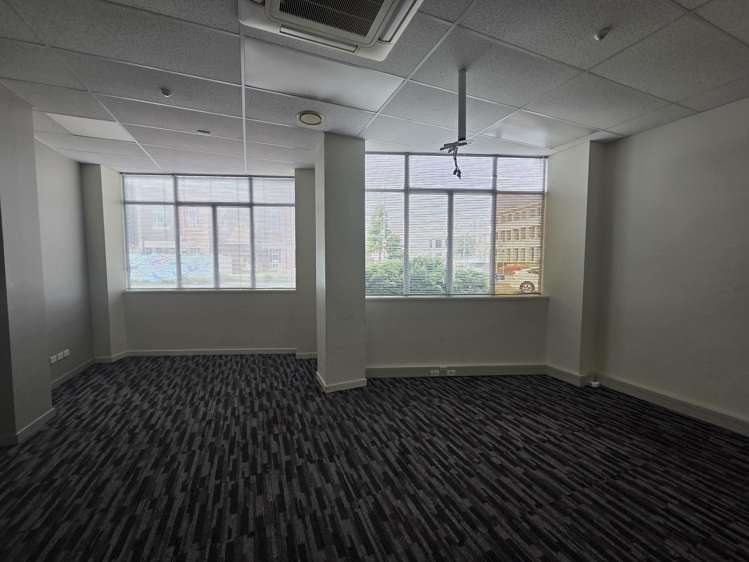 1 Knights Road Hutt Central_5