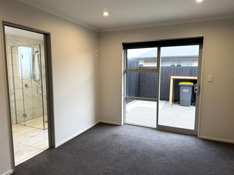 21 Ashley Drive Paroa_9