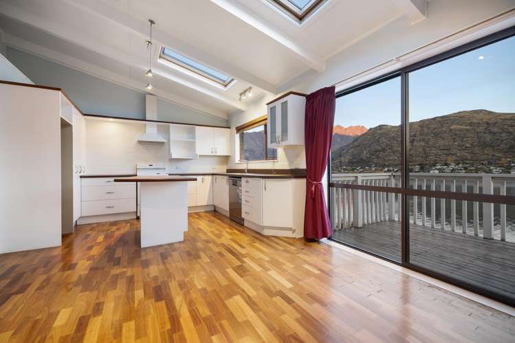 36 Perkins Road Queenstown Hill_40