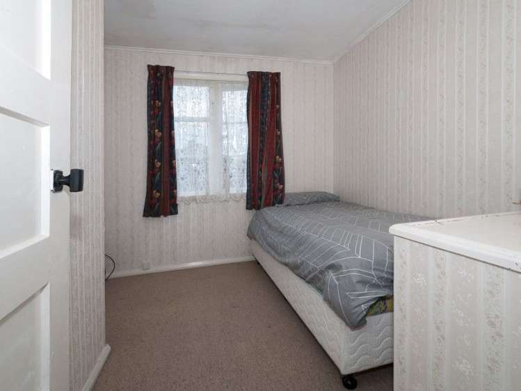 1/2 Taita Drive Boulcott_10