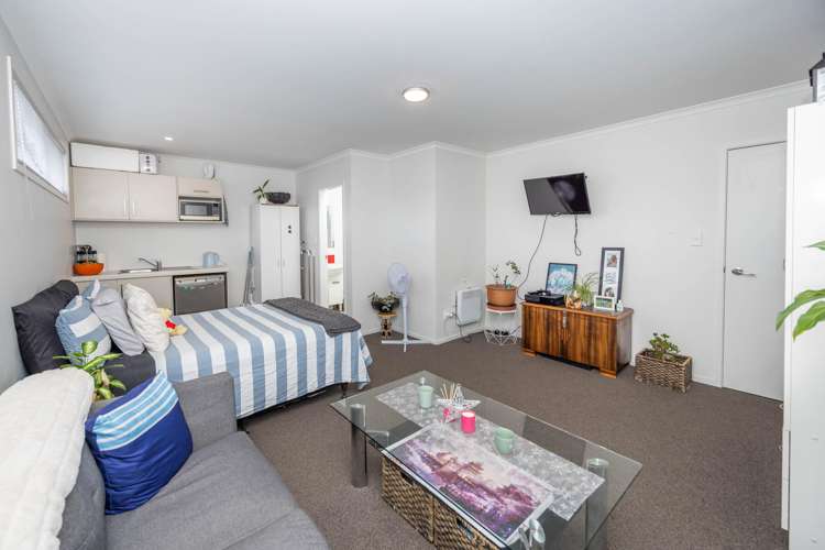 3/9 Greensboro Street Hamilton East_19