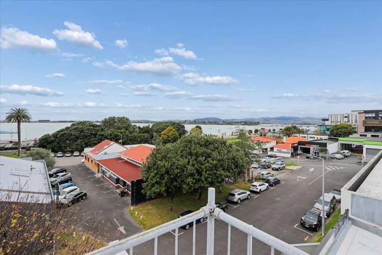 30A Willow Street Tauranga Central_22