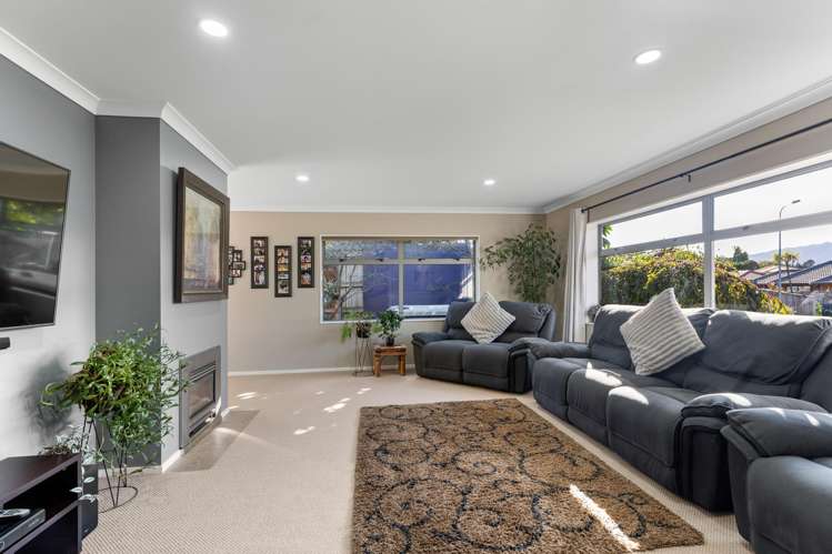 14 Leanne Way Waikanae Beach_3