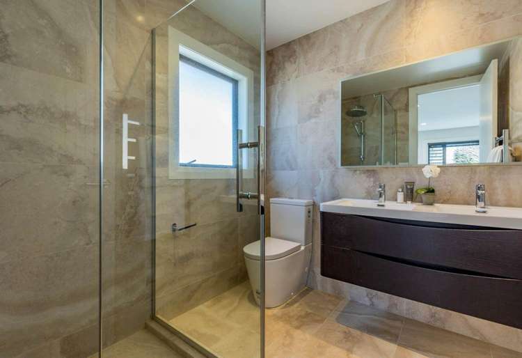32A Queen Mary Avenue Epsom_25