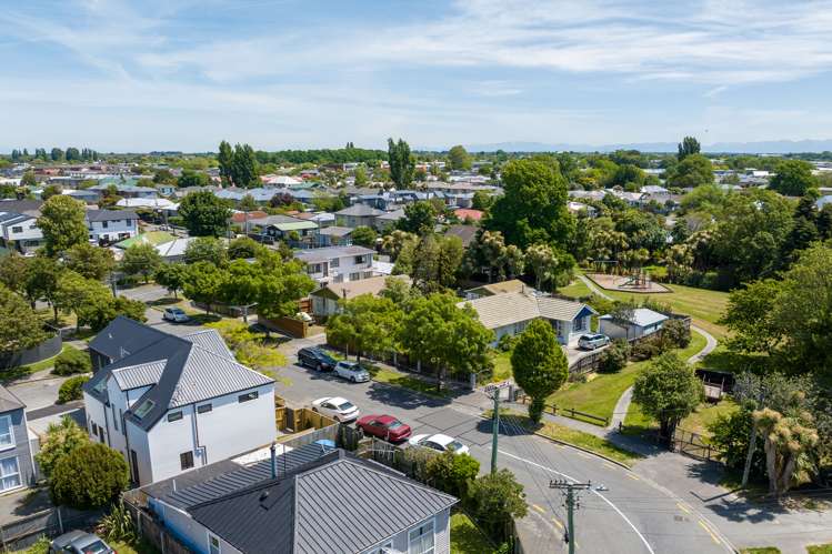 1/7 Hume Street Sydenham_11