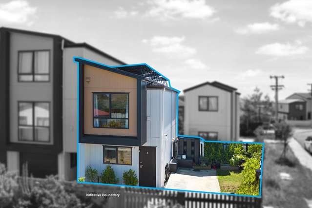 Modern Easy-Care Townhouse - Must Sell!