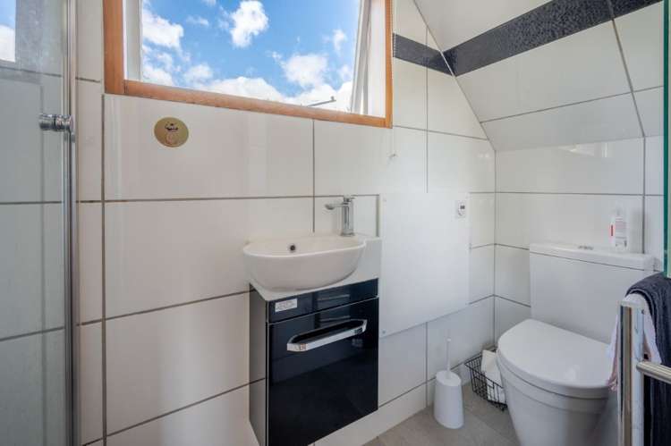 3a Beach Road Akaroa_14