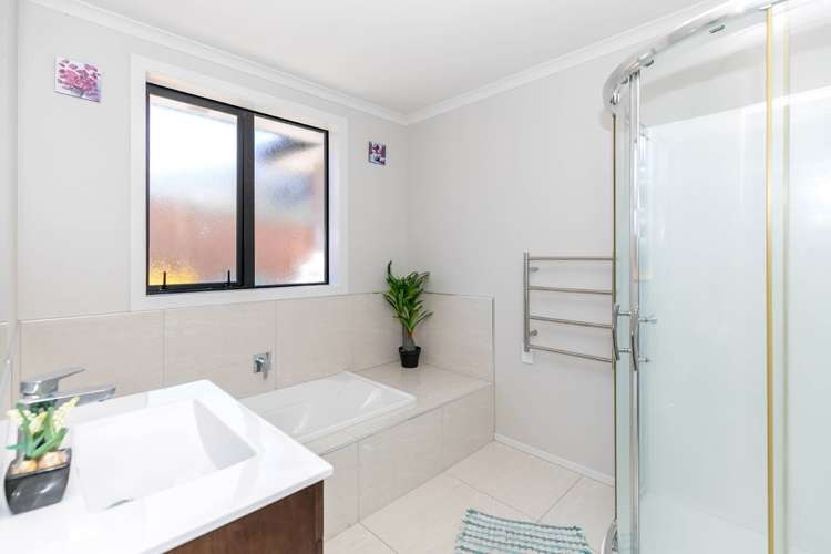 11 Cabourne Drive Glenview_11