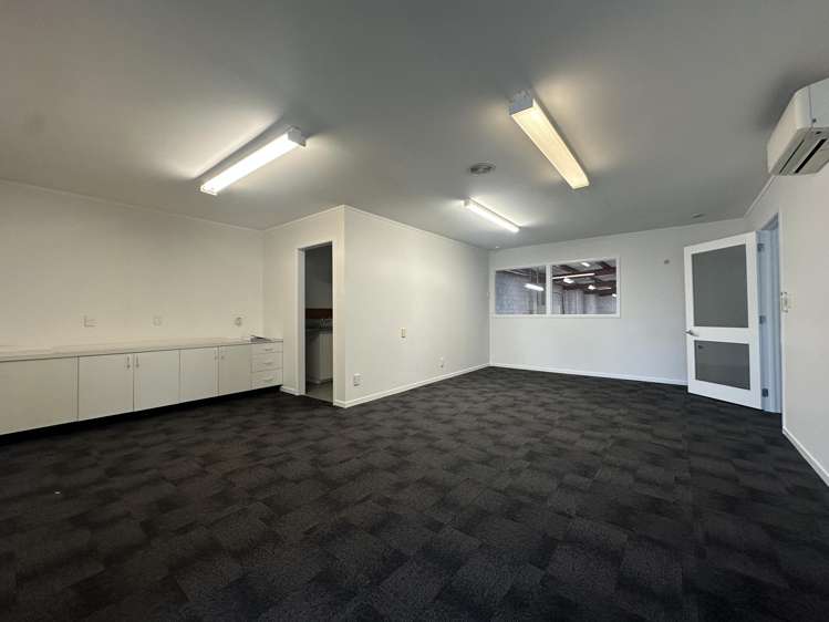 182 Station Road Penrose_10