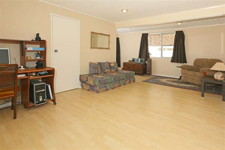 1 Eyre Street Henderson_21