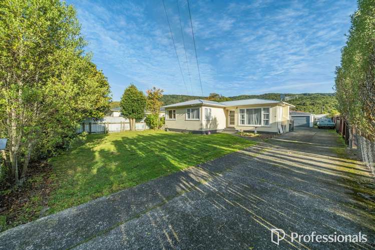 66 Peel Place Wainuiomata_9