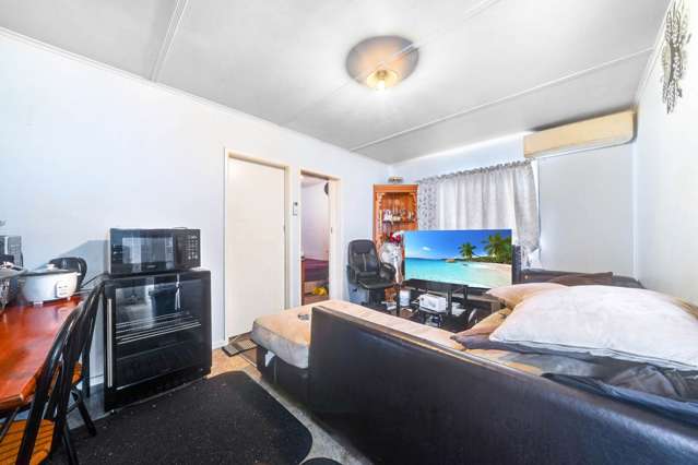 2/34 Plumley Crescent Mangere_3