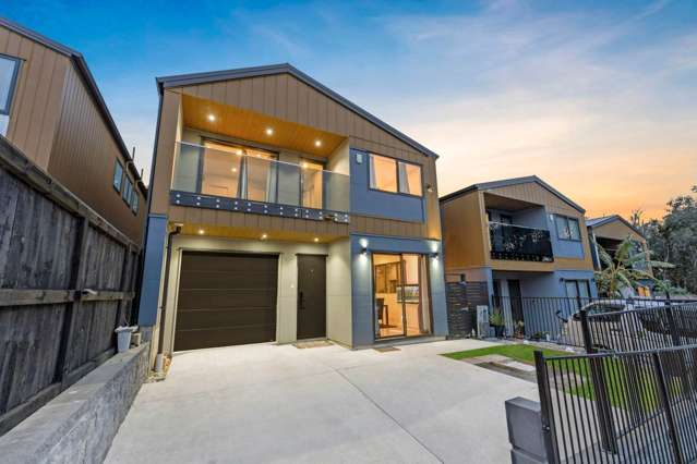 Mission Heights Living Gem!