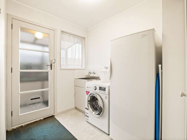 77 High Street Mosgiel_14