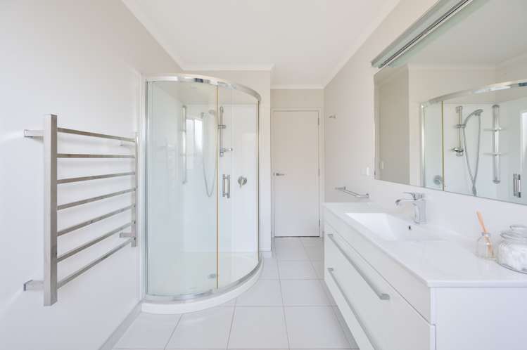 66 Orotu Drive Poraiti_14