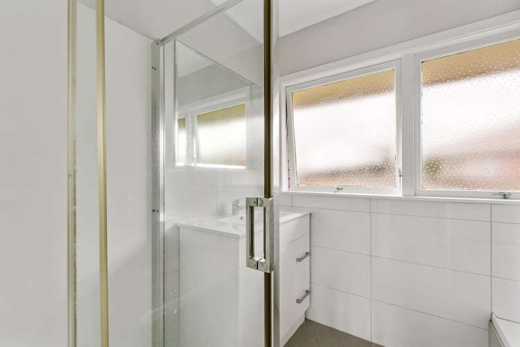 4 Clayton Road Manurewa_10