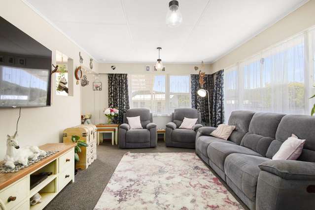 15 Rata Street Wainuiomata_2