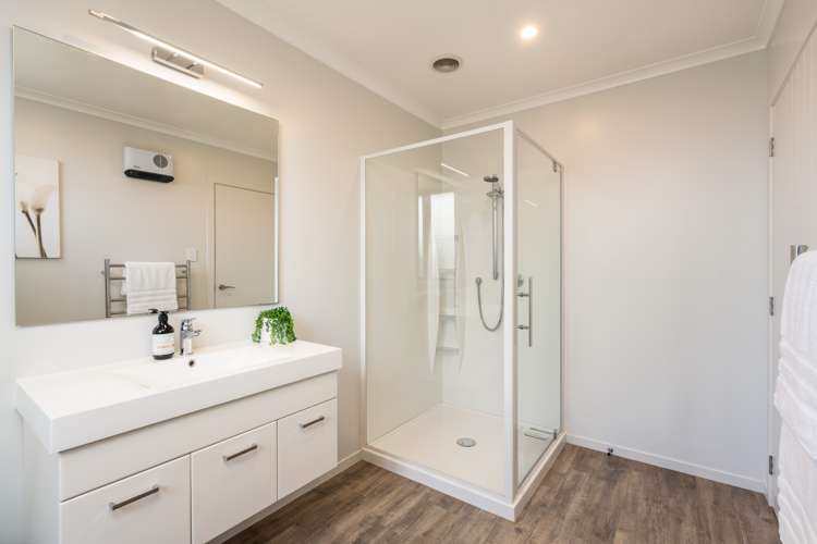 11b Law Street Caversham_15