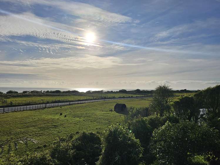 21 Karoro Place Karoro_18