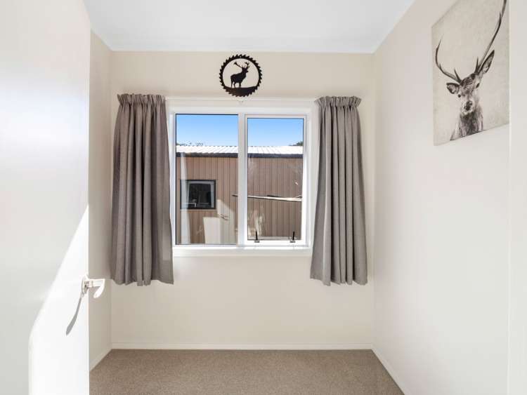 66 Great North Road Saint Johns Hill_16