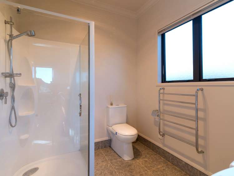 119 Basley Road Owhata_13