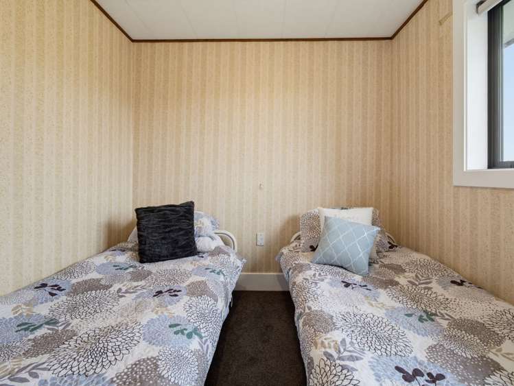 25 & 27 Totara Street Kaka Point_24