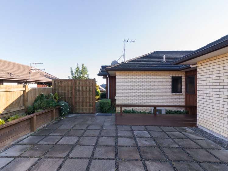 119 Basley Road Owhata_16