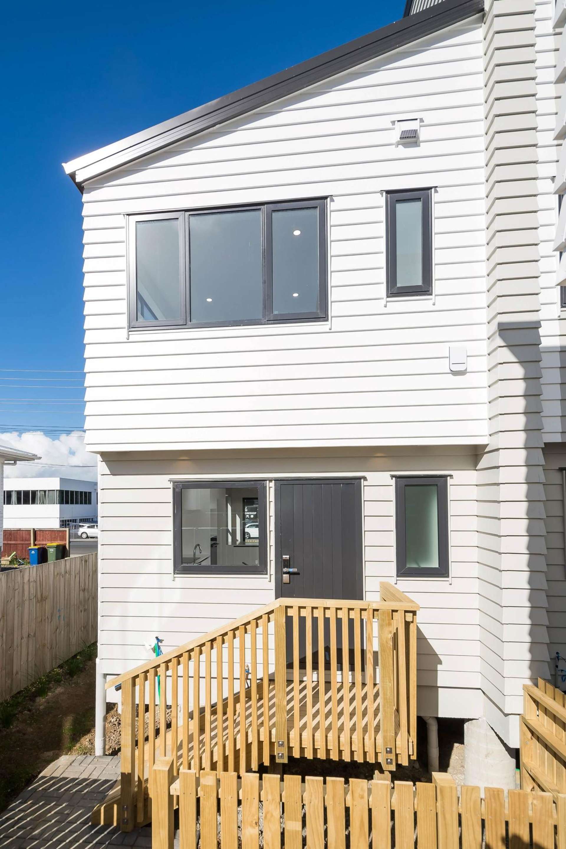 F/208 Archers Road Glenfield_0
