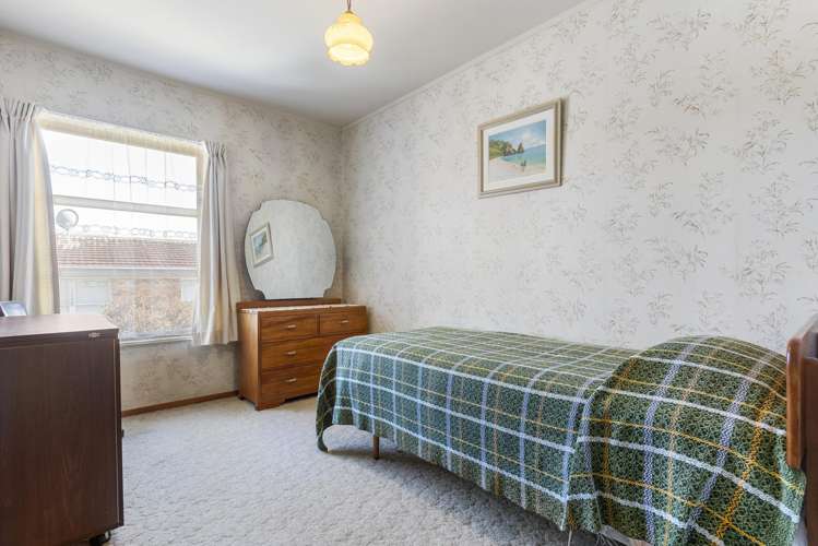 2/15 Woodall Place Totara Vale_9