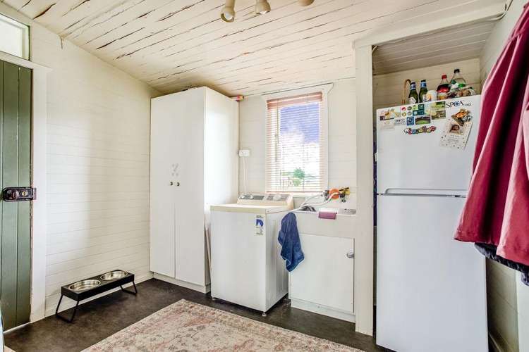 98 Regent Street Pahiatua_15