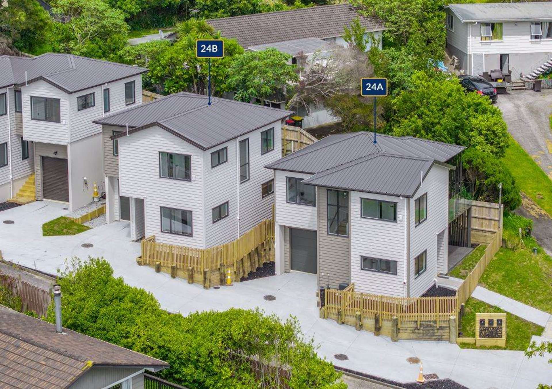 24B Zingaro Place Massey_0