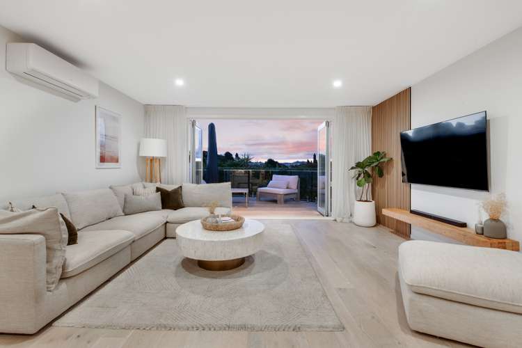 10 Pohutukawa Avenue Red Beach_11