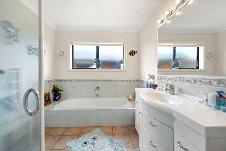 6 Flora Way Rototuna_12