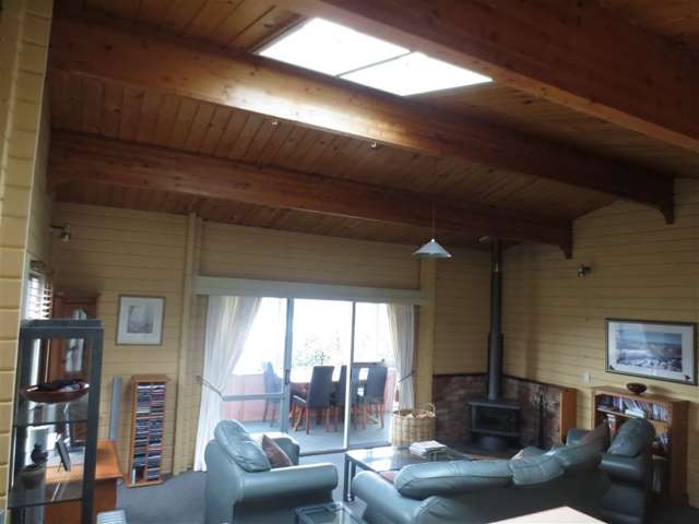 33 Wynyard Crescent Fernhill/Sunshine Bay_3