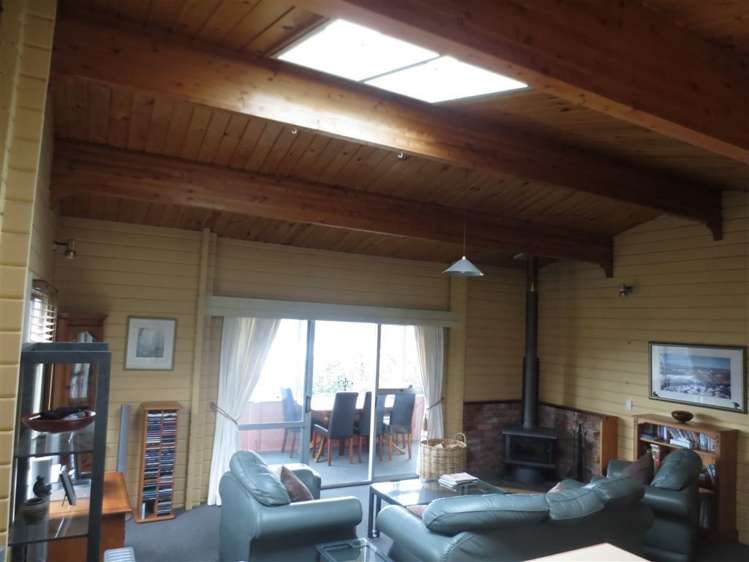 33 Wynyard Crescent Fernhill/Sunshine Bay_3