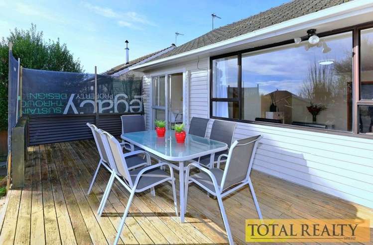 16 De Havilland Street Hornby_5