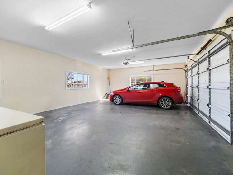 1 Farm Road Allenton_29
