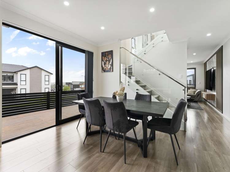 74 Michael Bosher Way Flat Bush_6